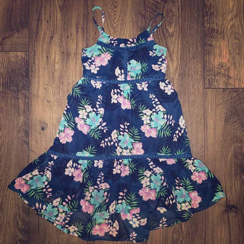 Girls dress